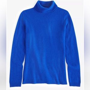 Woman’s 100% cashmere blue turtleneck size medium
